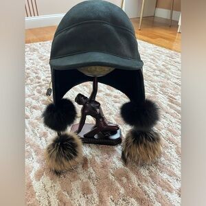 Monteblanc Genuine Shearling Aviator Hat w/ Real Fox Fur Pom-Poms | Size L | EUC